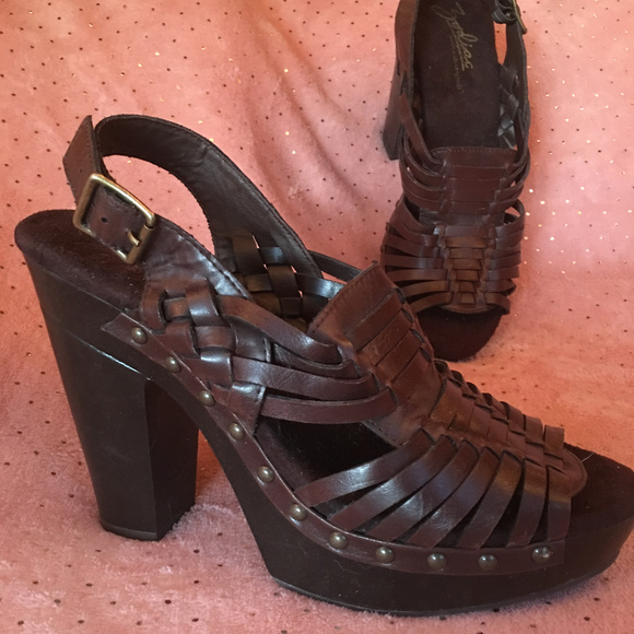 3/$20 Bundle Sale❗️Strappy Platform Gladiators - Café 7.5 - Picture 2 of 4